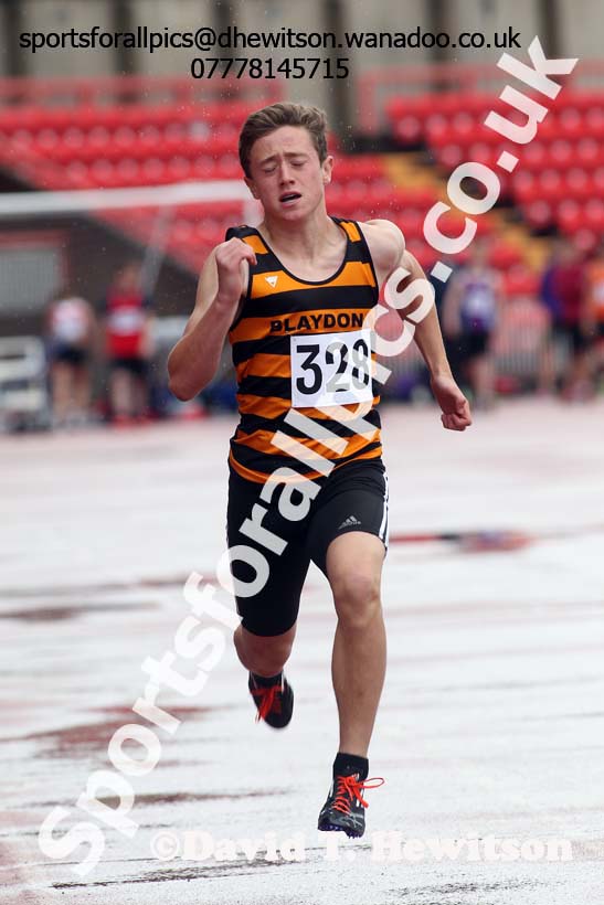 Boys under-15s 100 metres, Gateshead Tartan Games. Phot: David T. Hewitson/Sports for All Pics